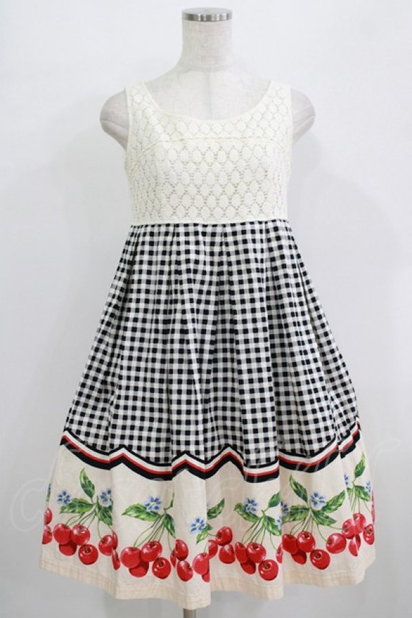 画像1: Emily Temple cute / ギンガムチェリーノースリーブワンピース  クロ H-25-09-20-010-ET-OP-KB-ZT073 (1)