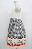 画像2: Emily Temple cute / ギンガムチェリーノースリーブワンピース  クロ H-25-09-20-010-ET-OP-KB-ZT073 (2)