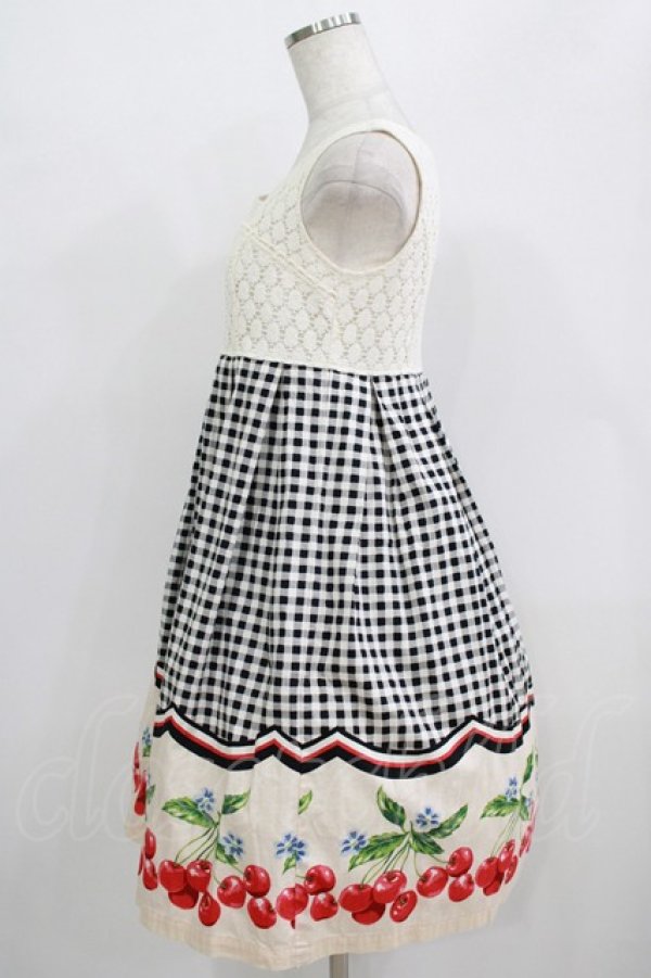 画像2: Emily Temple cute / ギンガムチェリーノースリーブワンピース  クロ H-25-09-20-010-ET-OP-KB-ZT073 (2)