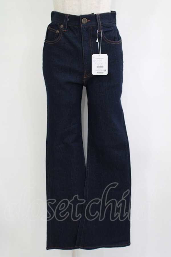 画像1: Fi.n.t / フレアーデニムパンツ M INDIGO H-25-09-21-027-CA-PA-NS-ZH (1)