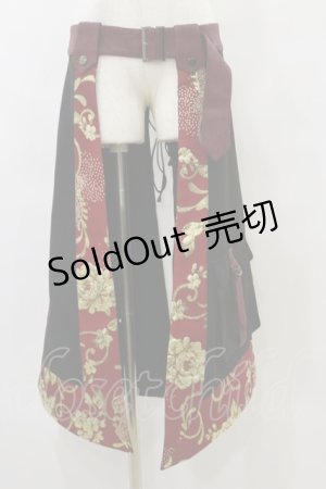 画像: Qutie Frash / ベルトオーバースカート  黒×赤 H-25-09-23-063-QU-SK-KB-ZH