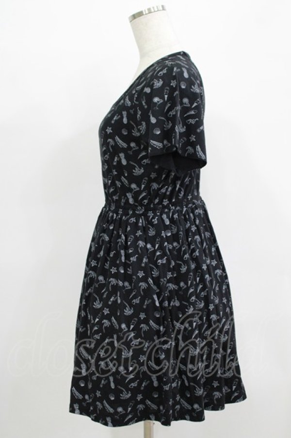 画像2: WORLD WIDE LOVE！(Rydia) / 総柄チュニックワンピース  黒 H-25-09-24-008-PU-OP-KB-ZT455 (2)