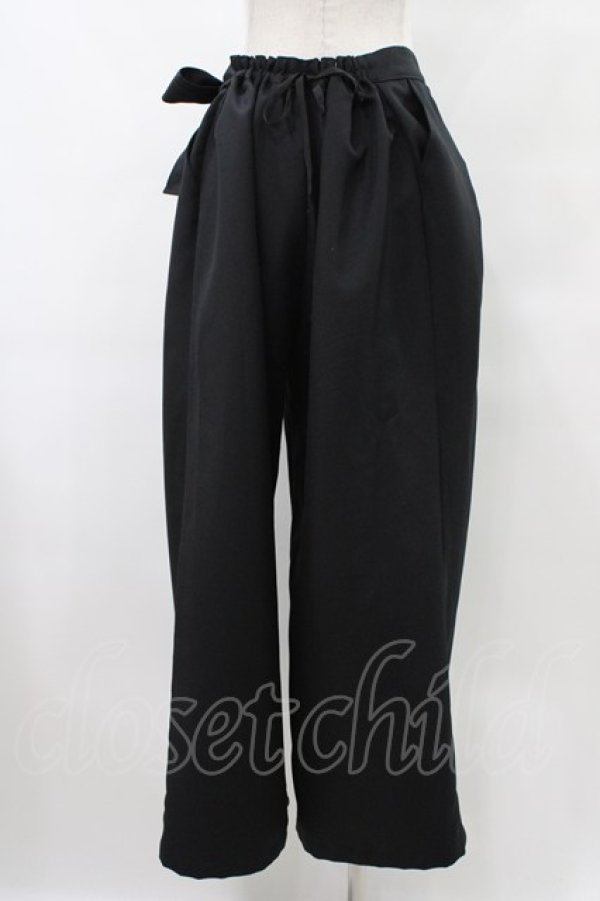 画像2: HERHUM / タックリボンのワイドパンツ  黒 H-25-09-25-1018-0-PA-KB-ZH (2)