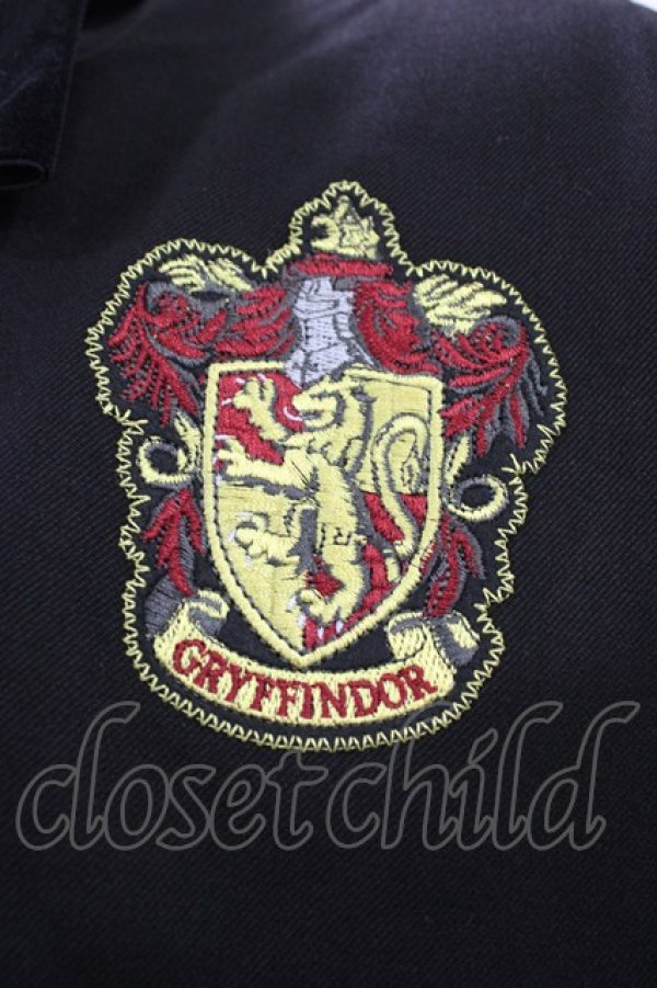 画像5: ATELIER PIERROT / ハリー・ポッター ダブルボタン2Wayケープ  グリフィンドール（レッド） H-25-09-25-1022-EL-JA-KB-ZH (5)