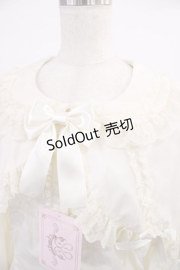 画像4: metamorphose / 【プラスサイズ】ケープ付き丸襟ブラウス プラスサイズ アイボリー H-25-09-26-1030-ME-BL-NS-ZH (4)