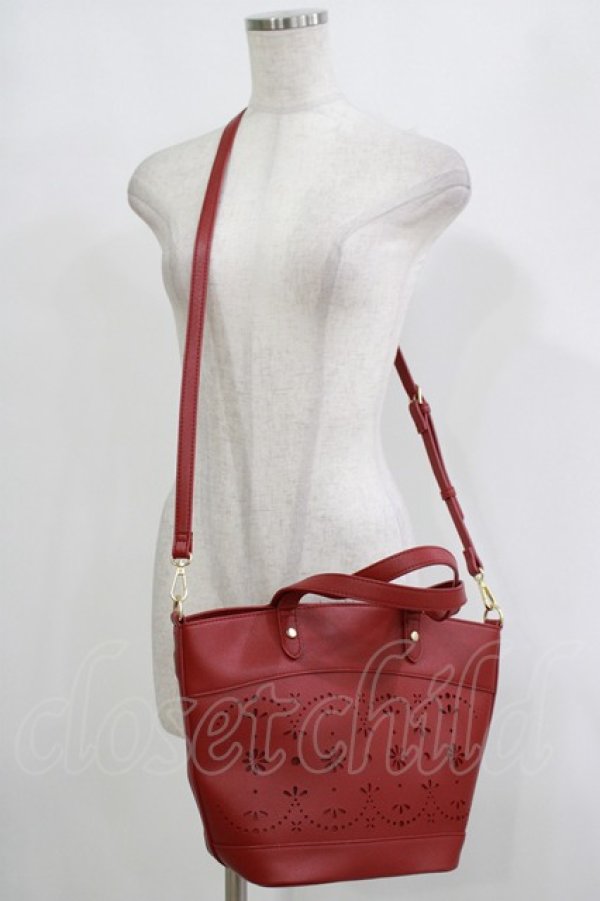 画像1: m petit by misako / AMハナパンチング2WAYバッグ  レッド H-25-09-27-013-LO-BG-NS-ZH (1)