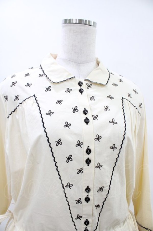画像4: Jane Marple Dans Le Salon / Clover embroidery dress  バニラ H-25-10-01-026-JM-OP-KB-ZH (4)