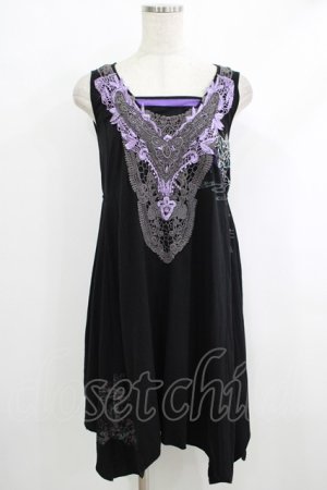 画像: Ozz oneste / ヨークレース刺繍プリントチュニック  黒 H-25-10-08-1042-OO-TO-KB-ZH