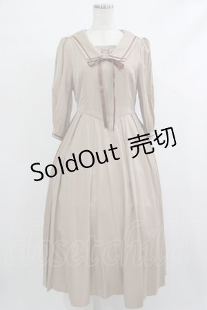 画像: Maison de FLEUR Petite Robe canone / カフェテリアで待つワンピース S Beige H-25-10-09-016-EL-OP-NS-ZH