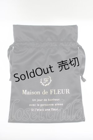 画像: Maison de FLEUR / ロゴ入り巾着  ブラック H-25-10-10-044-LO-ZA-NS-ZH