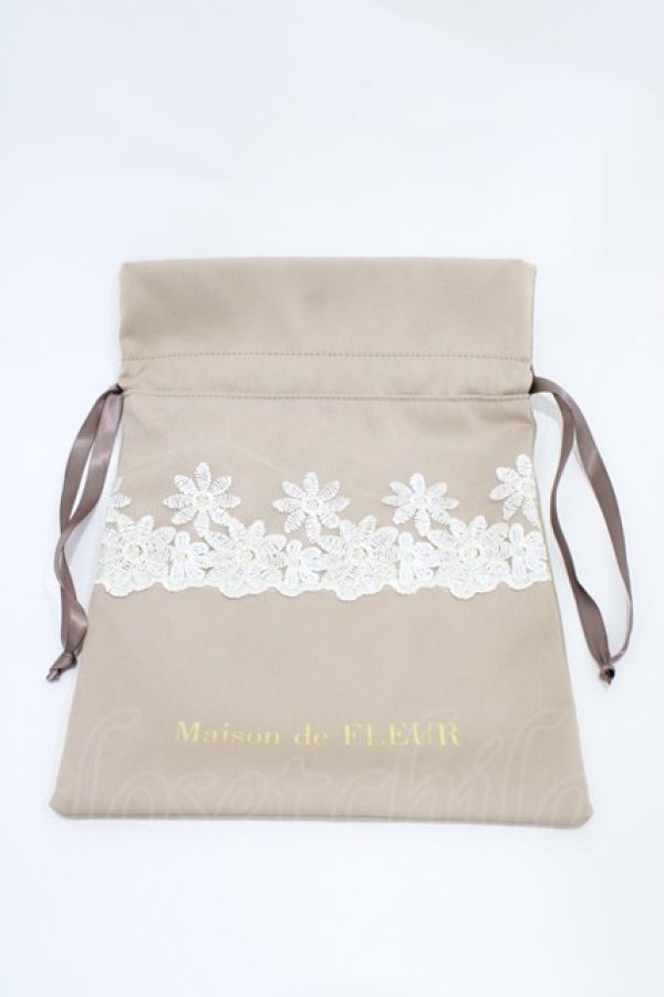 画像1: Maison de FLEUR / スカラップフラワーレース巾着  ベージュ H-25-10-16-021-LO-ZA-NS-ZH (1)