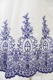 画像5: Moi-meme-Moitie / Rose Garden刺繍サンドレス 13号 白×青 H-25-10-20-1041-MO-OP-KB-ZH (5)