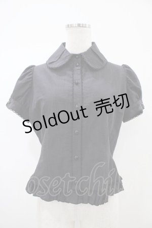 画像: MARBLE / バラコサージュ付きクラシカルタイブラウス  ブラック H-25-10-20-1059-GO-BL-KB-ZH