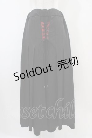 画像: Qutie Frash / レイヤード風袴パンツ  黒×赤 H-25-10-22-003-QU-PA-KB-ZH