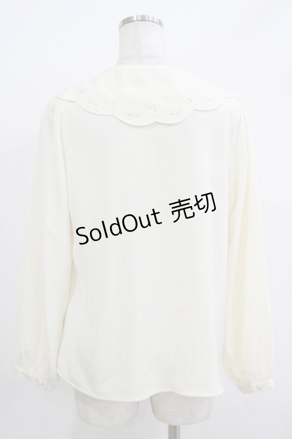 画像3: Fi.n.t / スカラップ刺繍襟ブラウス Free アイボリー H-25-11-01-056-CA-BL-NS-ZH (3)