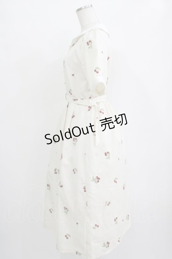 画像2: axes femme / さくらんぼ刺繍ワンピース Free オフ H-25-11-02-1013-AX-OP-NS-ZH (2)