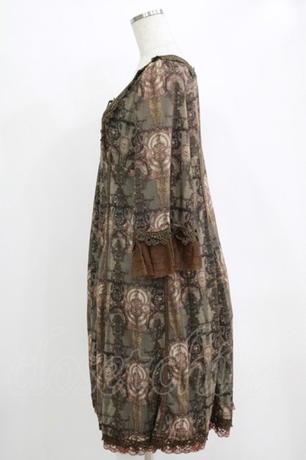 画像2: OZZ ANGELO / ヨーク切替総柄ワンピース  カーキ H-25-11-03-016-OO-OP-KB-ZH (2)