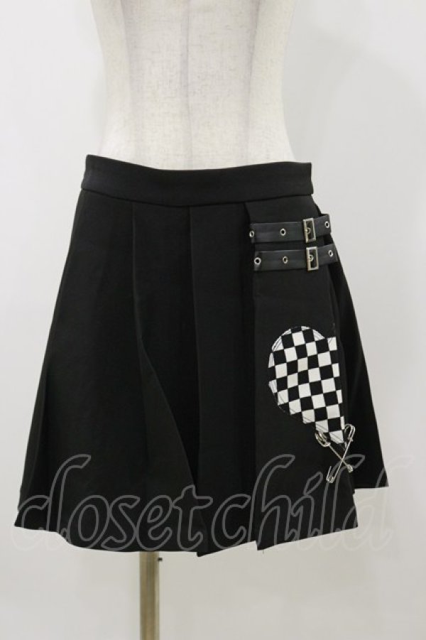 画像1: DARK IN LOVE / Punk black white check heart pleated skirt M ブラック H-25-11-04-071-PU-SK-KB-ZH (1)