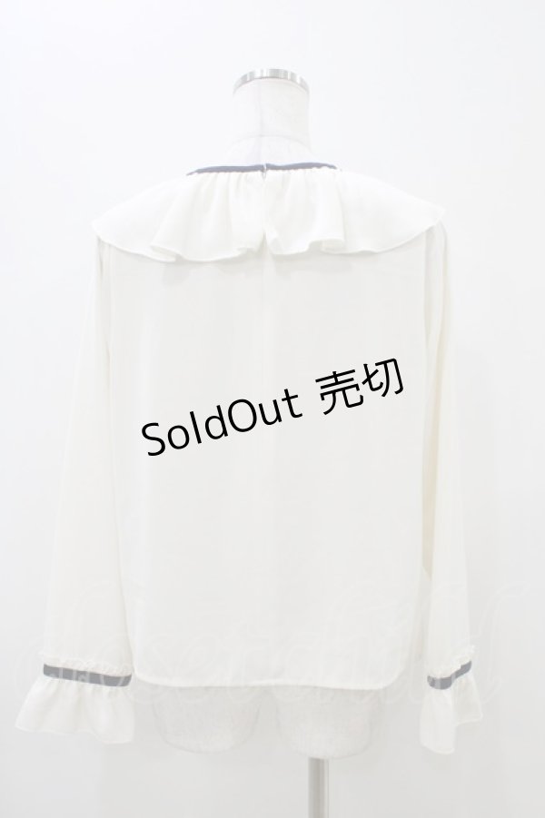 画像2: Fi.n.t / パイピングリボンラッフルカラーブラウス Free OFFWHITE H-25-11-07-1048-CA-BL-NS-ZH (2)