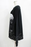 画像2: QOOZA / 東京喰種×QOOZA金木研 ダメージスウェット  ブラック H-25-11-08-045-PU-TO-KB-ZH (2)
