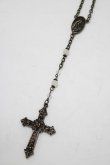 画像1: Moi-meme-Moitie / ローズ十字架ロザリオネックレス  ホワイト H-25-11-09-1073-MO-AC-KB-ZH (1)
