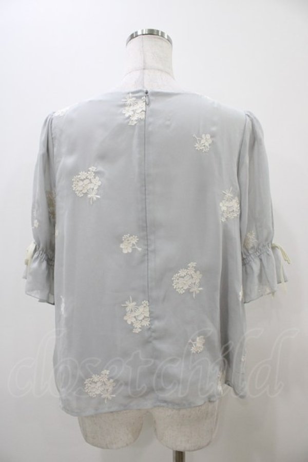 画像2: an another angelus / ブーケ刺繍プルブラウス Free Grey H-25-11-10-051-CA-BL-NS-ZH (2)