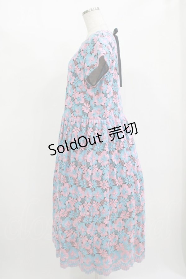 画像2: Jane Marple Dans Le Salon / Flower embroideryタブリエドレス  Sky blue×Pink H-25-11-12-014-JM-OP-KB-ZH (2)