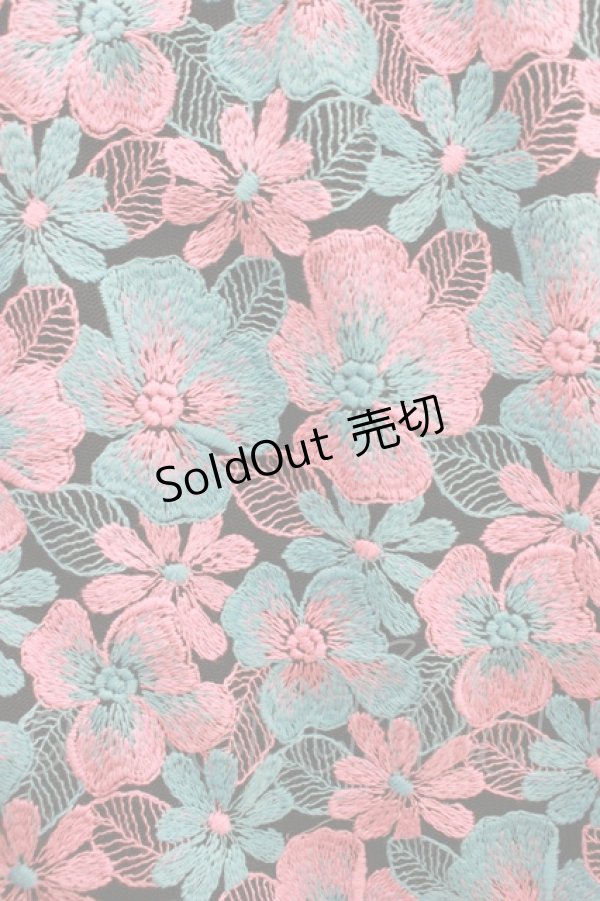 画像4: Jane Marple Dans Le Salon / Flower embroideryタブリエドレス  Sky blue×Pink H-25-11-12-014-JM-OP-KB-ZH (4)