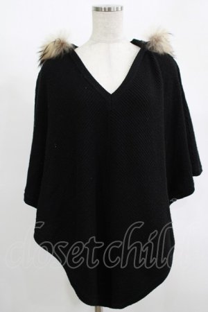 画像: MILKBOY / ファー付ニットポンチョ  ブラック H-25-11-14-1036-MB-TO-KB-ZH