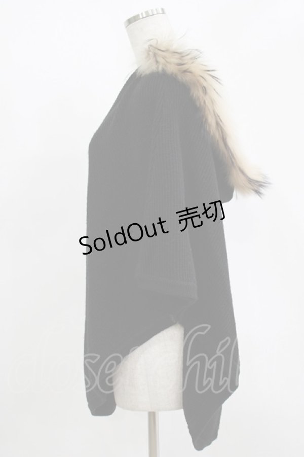 画像2: MILKBOY / ファー付ニットポンチョ  ブラック H-25-11-14-1036-MB-TO-KB-ZH (2)