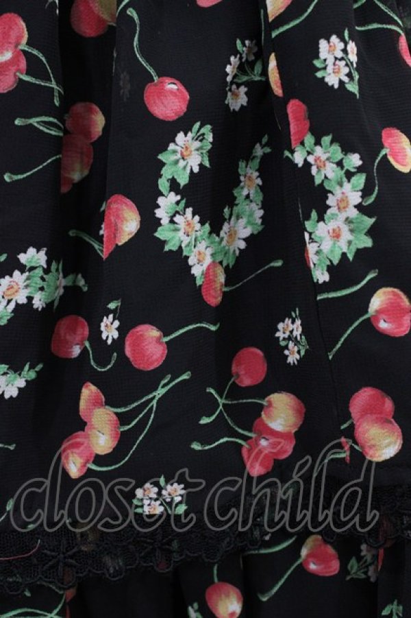 画像4: Angelic Pretty / チェリーシフォン3段フリルスカート Free ブラック H-25-11-14-019-AP-SK-NS-ZH (4)