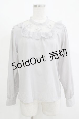 画像: an another angelus / 立体フラワーレースヨークブラウス Free BLUE GRAY H-25-11-15-1051-CA-BL-NS-ZH