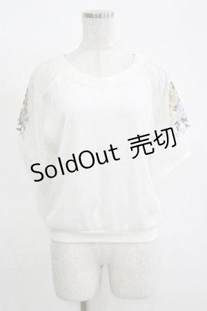 画像: axes femme / 花刺繍×チュール袖プルオーバー M オフ H-25-11-15-1063-AX-TO-NS-ZH