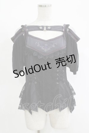 画像: Ozz oneste / rose刺繍使い 2way frillカットソー（ALYSモデル）  ブラック H-25-11-17-071-OO-TO-KB-ZH