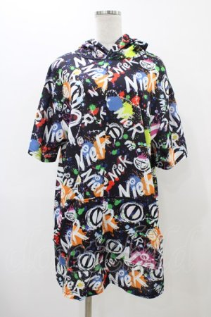 画像: NieR Clothing / 総柄半袖プルパーカー  ブラック H-25-11-19-1042-PU-TO-KB-ZT1122H