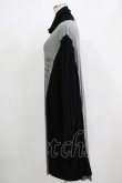 画像2: NieR Clothing / 配色ハイネックワンピース  グレー×ブラック H-25-11-21-1026-PU-OP-KB-ZH (2)