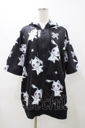 画像: NieR Clothing / 総柄ZIP半袖パーカー  ブラック H-25-11-23-050-PU-TO-KB-ZH