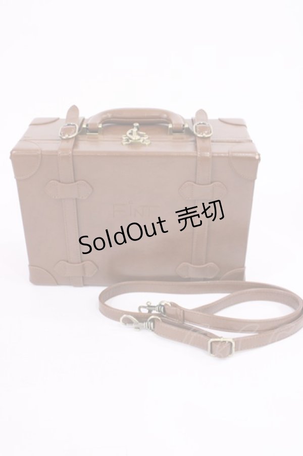 画像1: Fi.n.t / ベルト使いトランクバッグ  Brown H-25-11-23-1033-CA-BG-NS-ZH (1)