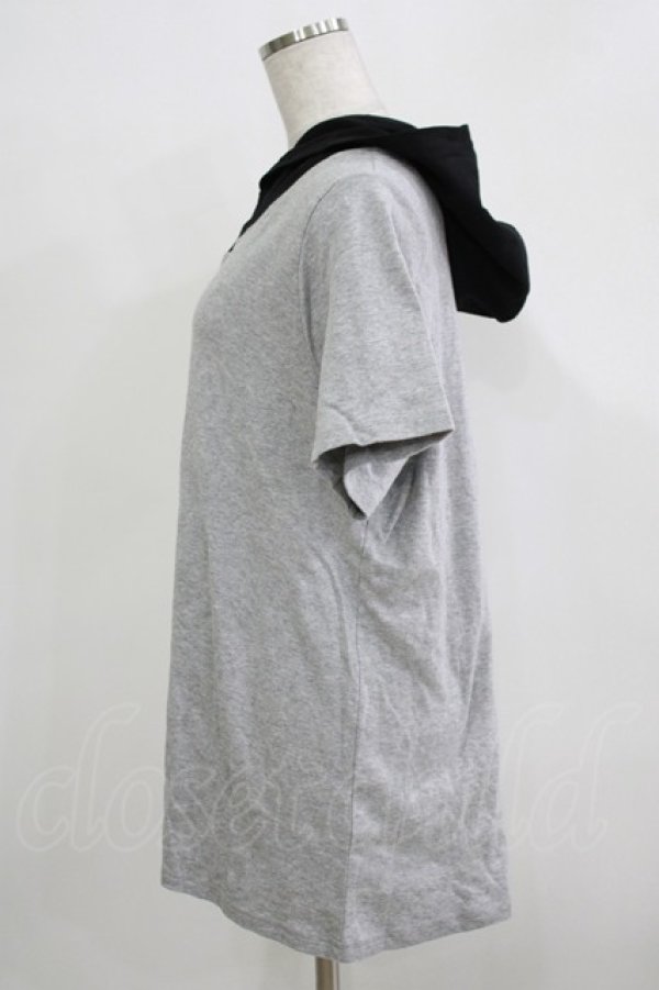 画像2: NieR Clothing / レイヤード風切替プルパーカー  グレー H-25-11-26-049-PU-TO-KB-ZH (2)