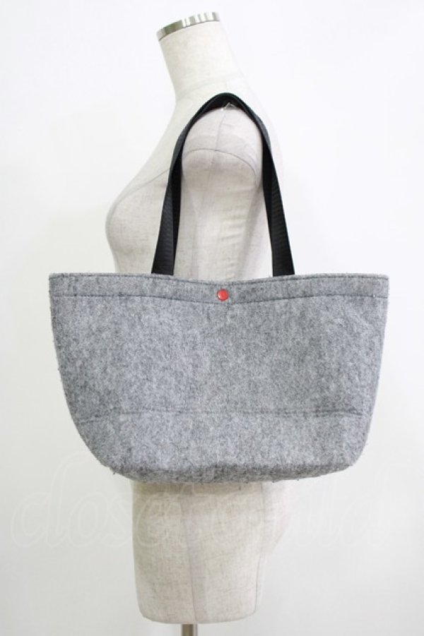 画像2: NieR Clothing / バッグインバッグ付バッグ  グレー H-25-11-26-065-PU-BG-KB-ZH (2)