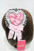 画像2: Angelic Pretty / POP Heartロリポップワッペンロゼッタブローチ  ブラック H-25-11-27-015-AP-ZA-NS-ZH (2)