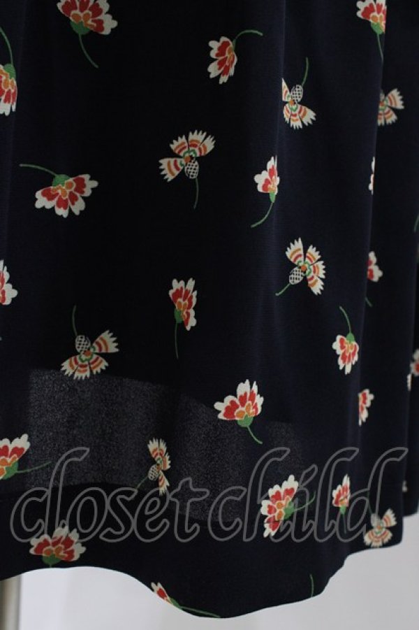 画像4: Jane Marple Dans Le Salon / Floating flowers dirndl skirt  ネイビー H-25-12-02-1031-JM-SK-KB-ZH (4)