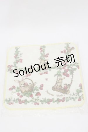 画像: Innocent World / いちご畑の動物タオルハンカチ  オフ H-25-12-02-029-IW-ZA-NS-ZH