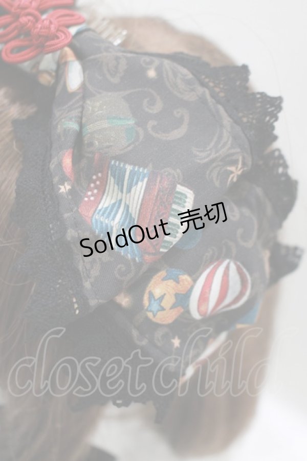 画像2: ALICE and the PIRATES / Marionette Chris柄リボンヘッドドレス  ブラック H-25-12-04-076-PA-AC-NS-ZH (2)