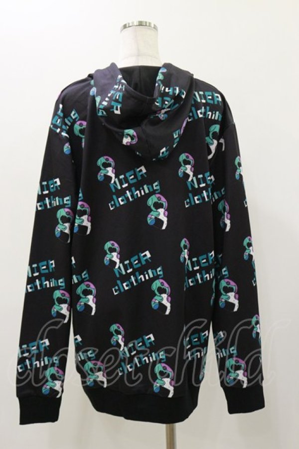 画像2: NieR CLOTHING / 総柄プルパーカー  黒×ONEくん H-25-12-08-056-PU-TO-KB-ZH (2)