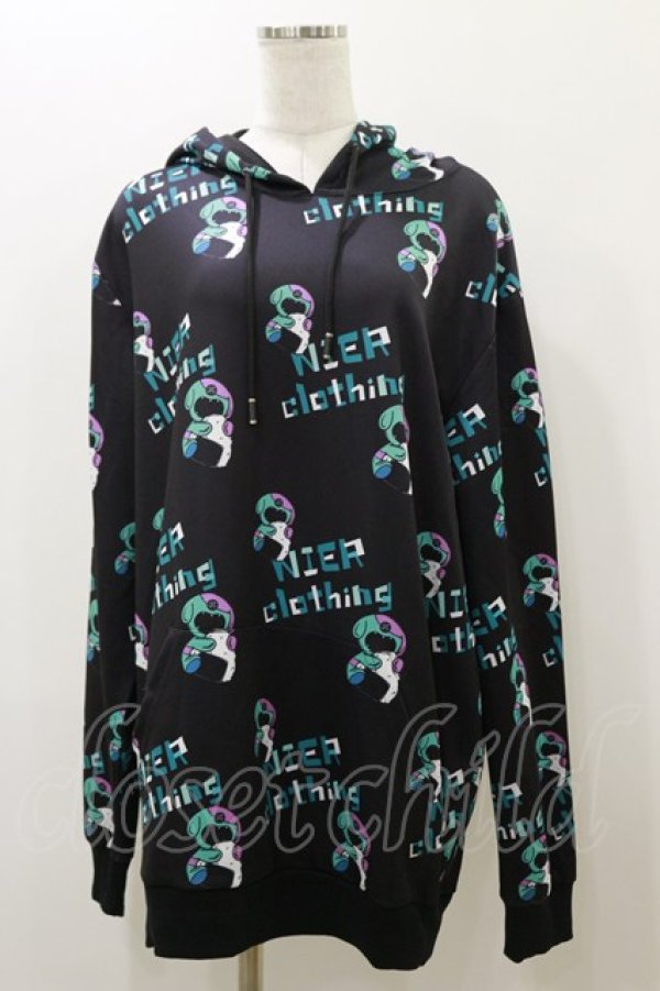 画像1: NieR CLOTHING / 総柄プルパーカー  黒×ONEくん H-25-12-08-068-PU-TO-KB-ZH (1)
