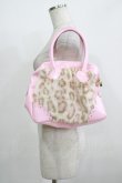 画像2: Angelic Pretty / ヒョウ柄ファーリボンボストンバッグ  ピンク H-25-12-09-058-AP-BG-NS-ZH (2)