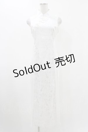 画像: Qutie Frash / チャイナスリットワンピース  ホワイト H-25-12-10-1014-QU-OP-KB-ZH