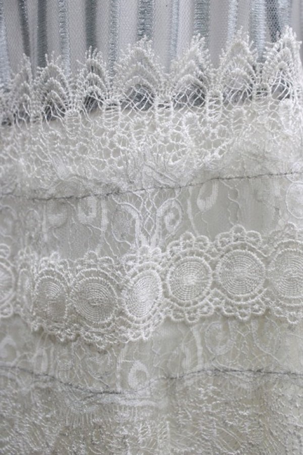 画像4: Ozz oneste / シアーストライプスカート  グレー H-25-12-11-015-OO-SK-KB-ZH (4)