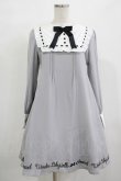 画像1: Amavel / メッセージ刺繍ヨーク切替ワンピース Free グレー H-25-12-12-1032-CA-OP-NS-ZH (1)